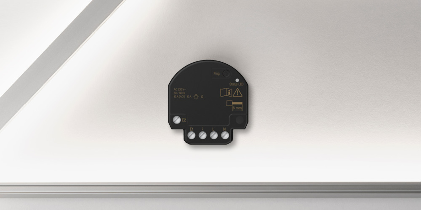 JUNG HOME Jalousieaktor Mini bei GB Elektrotechnik GmbH in Nürnberg